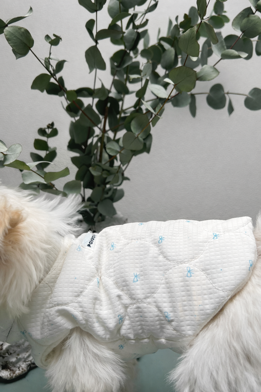 Vista laterale del gilet per cane Nuvola Bianco